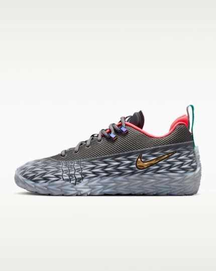 Nike S.T charge